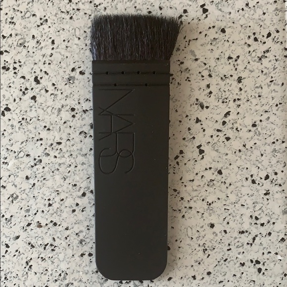 NEW/NWOT NARS Kabuki Ita Premium Contouring Brush - Picture 6 of 6
